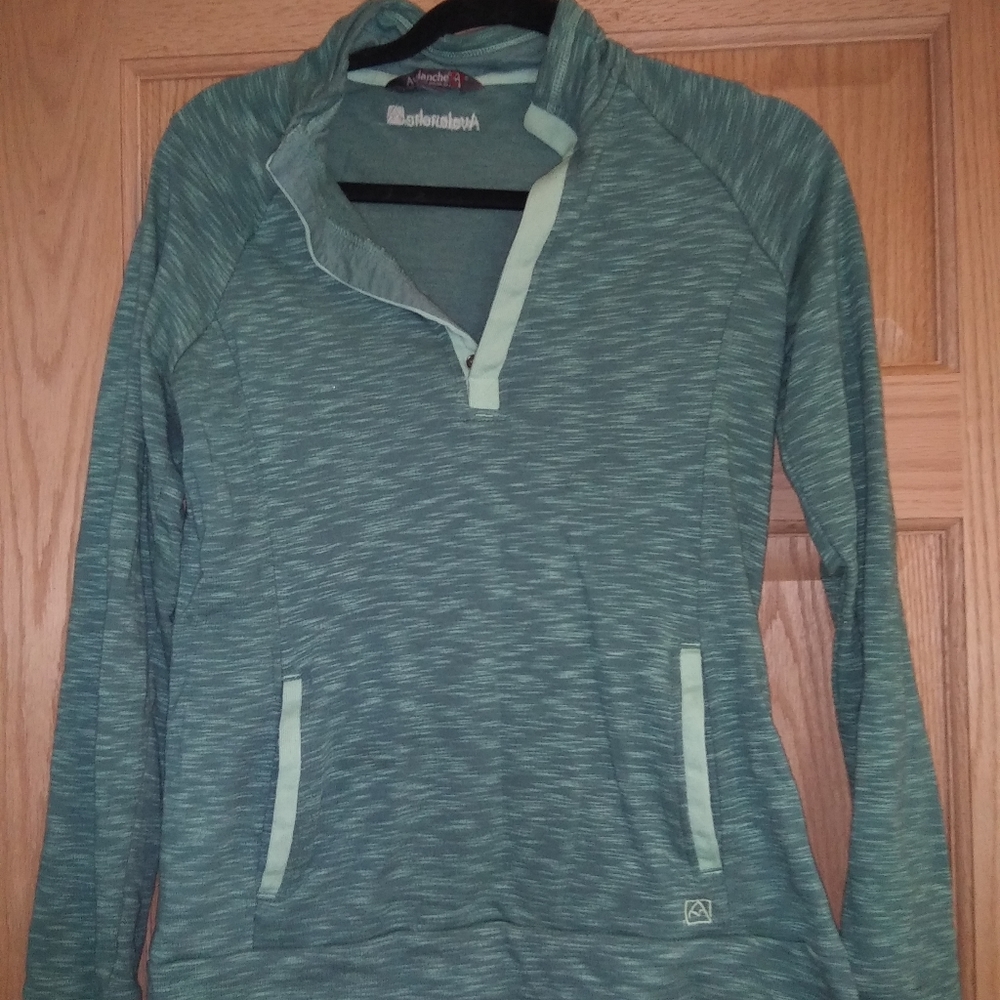 Avalanche sweatshirt